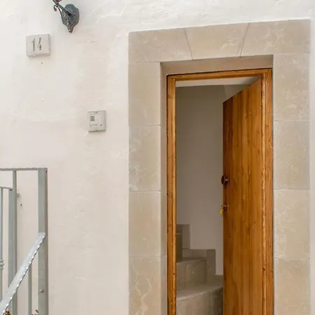 Amari's * Ostuni
